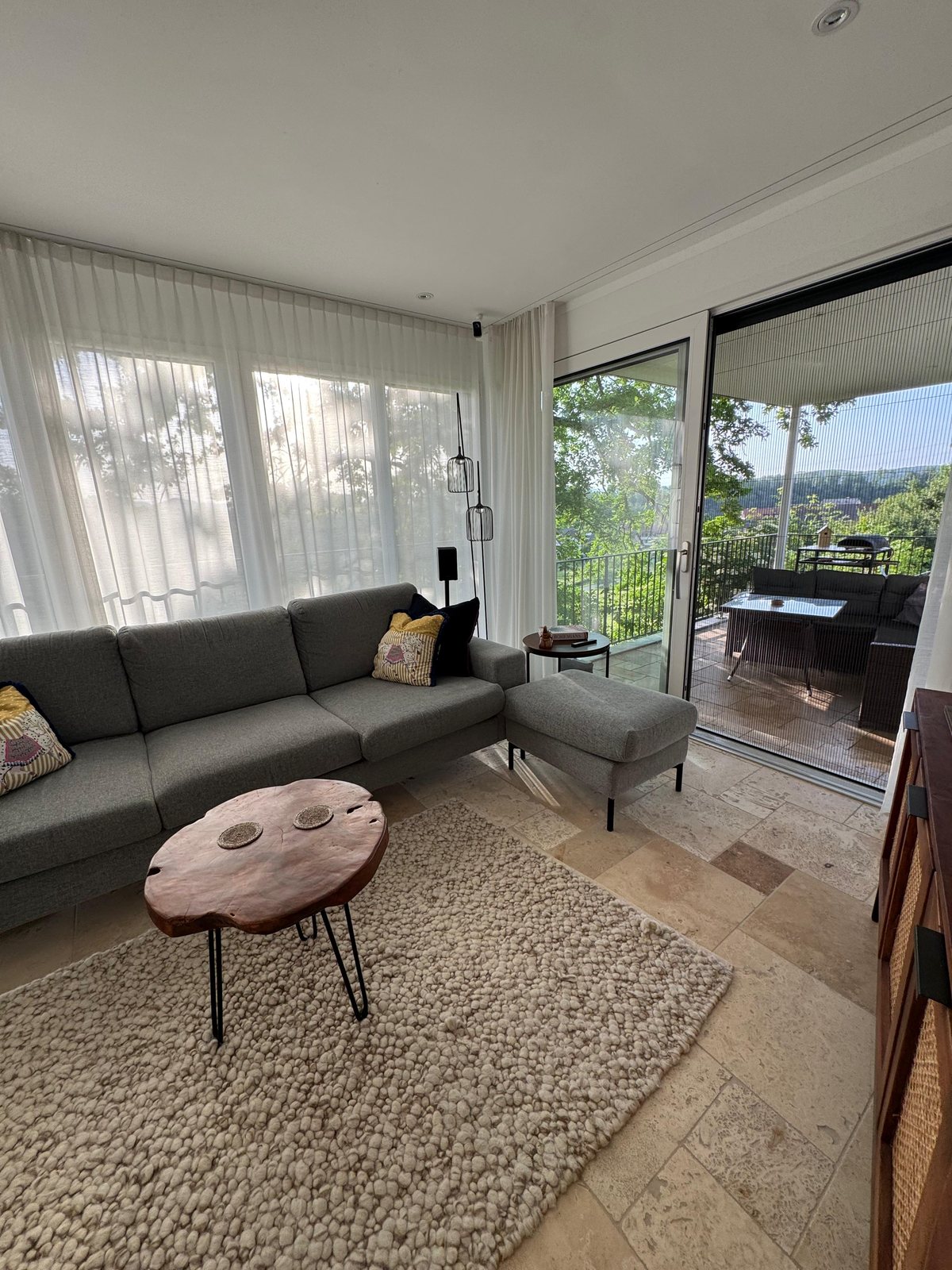 Open living area with a protected outlook in furnished private house, Unterendingen